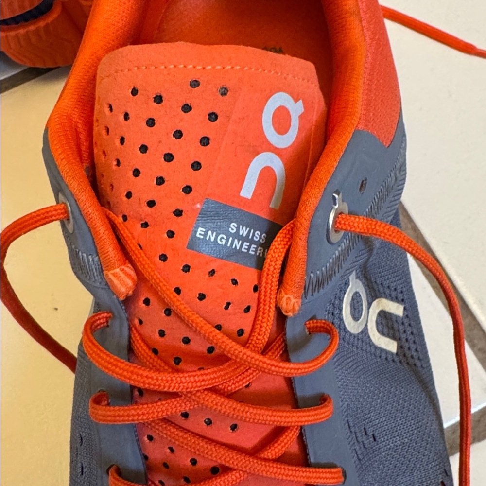 Men’s On Clouds Cloudsurfer Running Shoes Sneakers Orange Gray - Picture 8 of 9